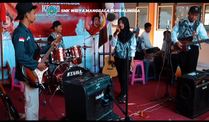 Penampilan band SMK Wima